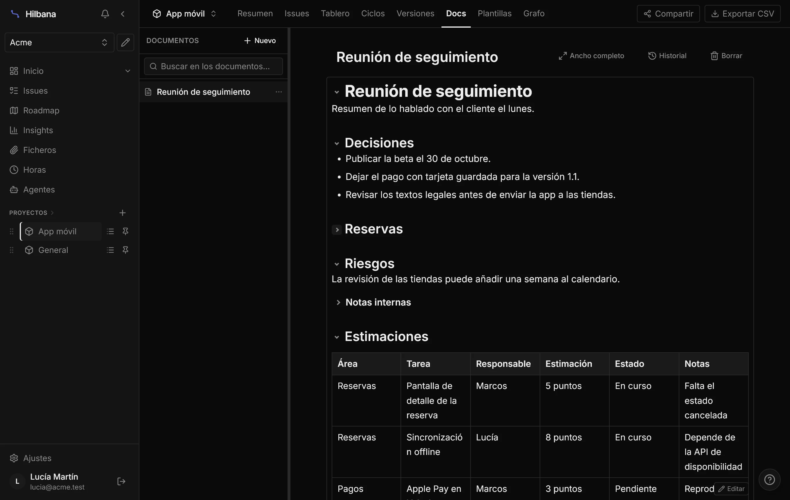 El mismo documento con la sección Reservas plegada: se oculta su texto y sus dos subapartados