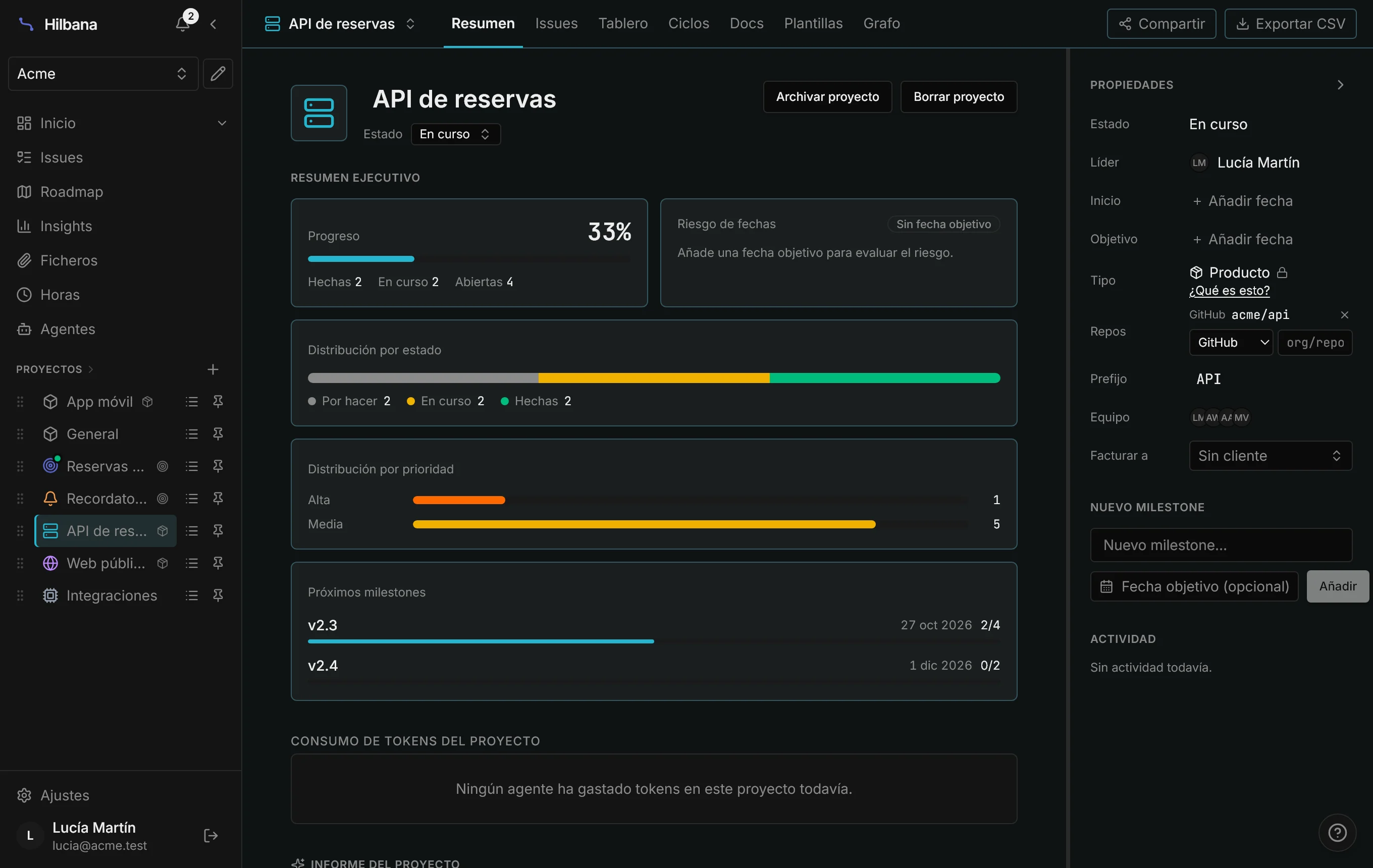 Ficha del producto API de reservas: tipo Producto bloqueado, repositorio acme/api y sus versiones v2.3 y v2.4